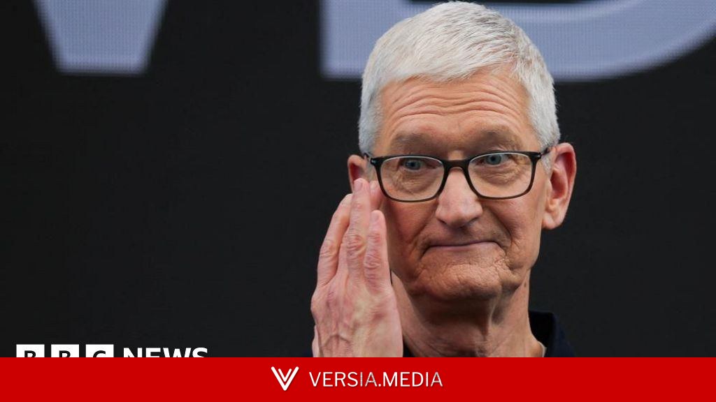 Apple unveils Siri AI makeover as Tim Cook bids farewell — Cybersecurity | Versia.media